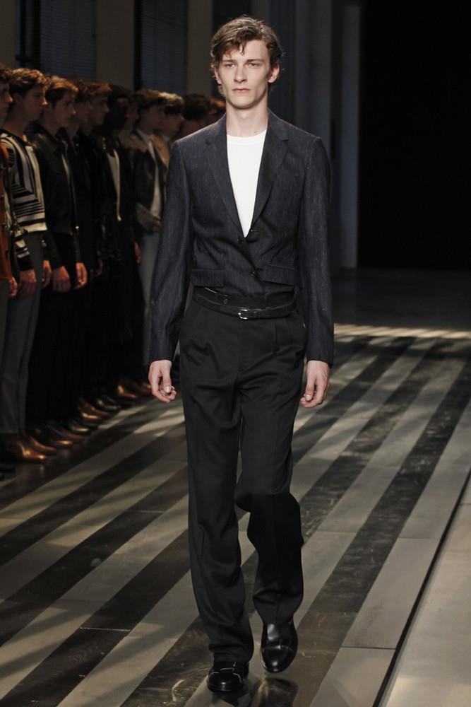 Sandro Does Chic Casual for Spring/Summer 2016 Menswear Collection