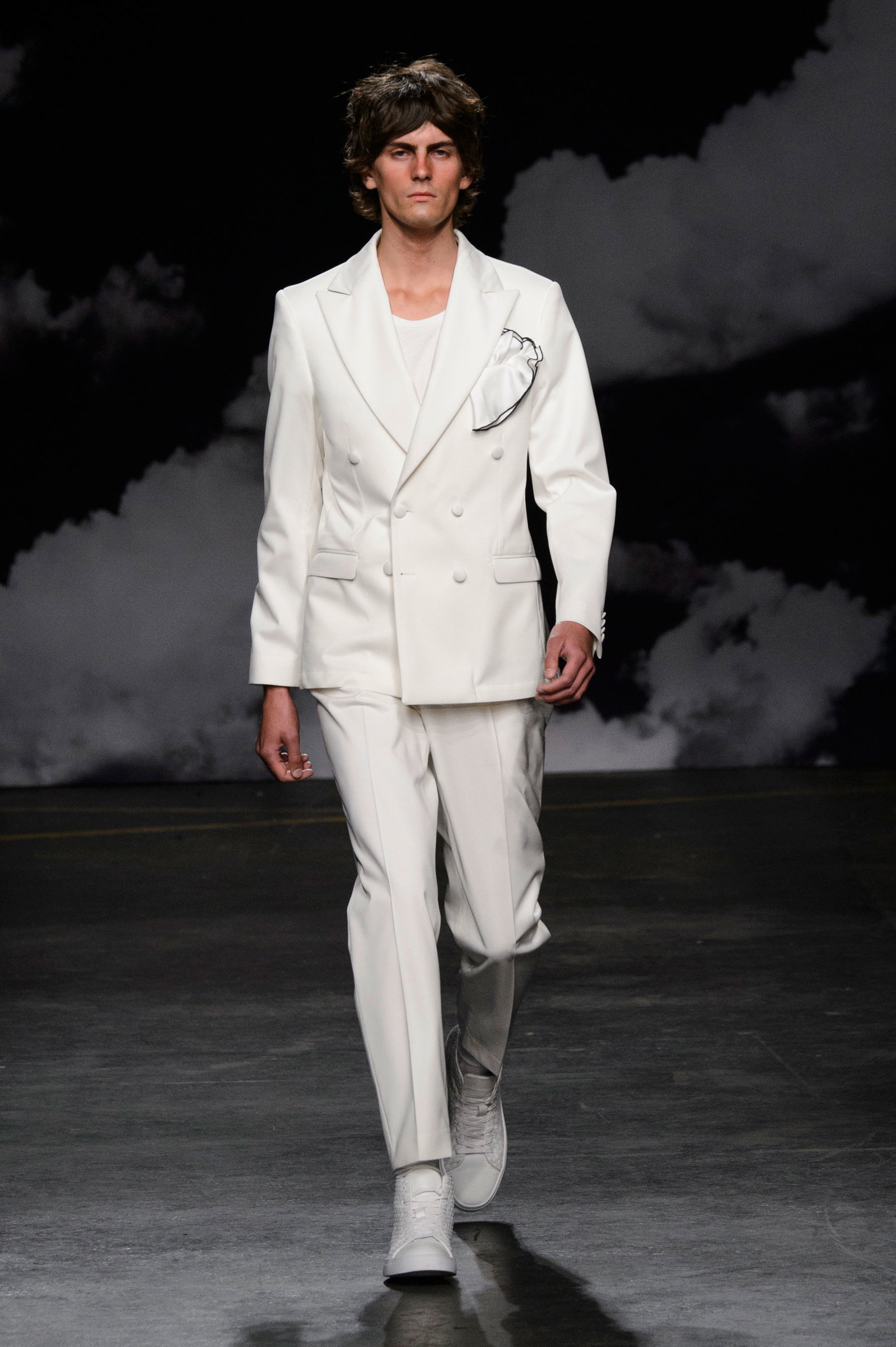 » Tiger of Sweden Spring/Summer 2016 | London Collections: Men Tiger of Sweden Spring Summer 2016 London Collections Men 001