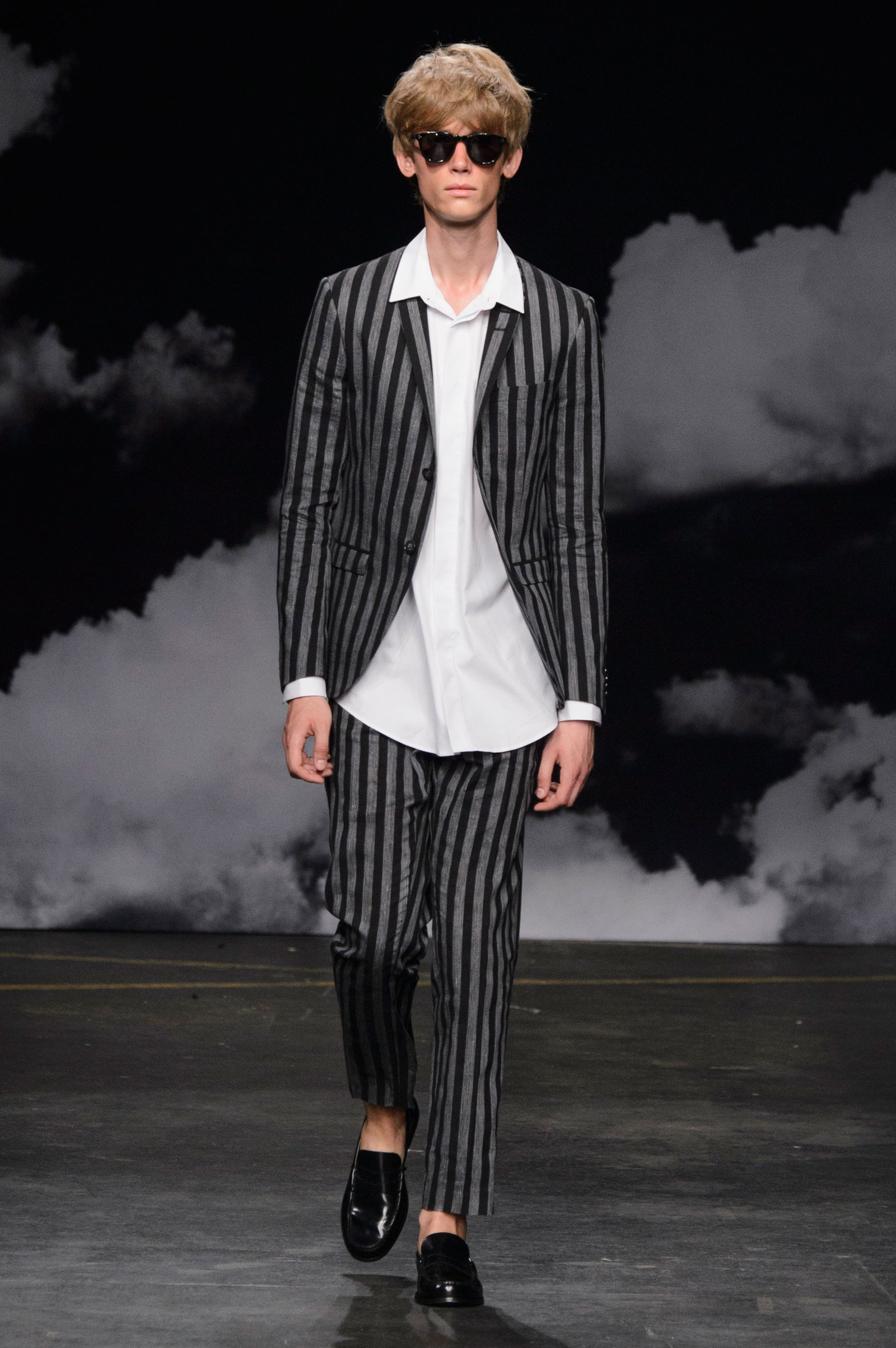 » Tiger of Sweden Spring/Summer 2016 | London Collections: Men Tiger of Sweden Spring Summer 2016 London Collections Men 013