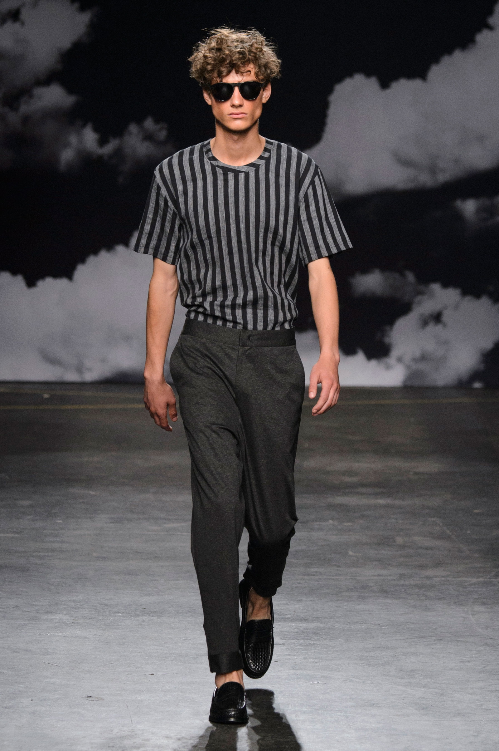 » Tiger of Sweden Spring/Summer 2016 | London Collections: Men Tiger of Sweden Spring Summer 2016 London Collections Men 016