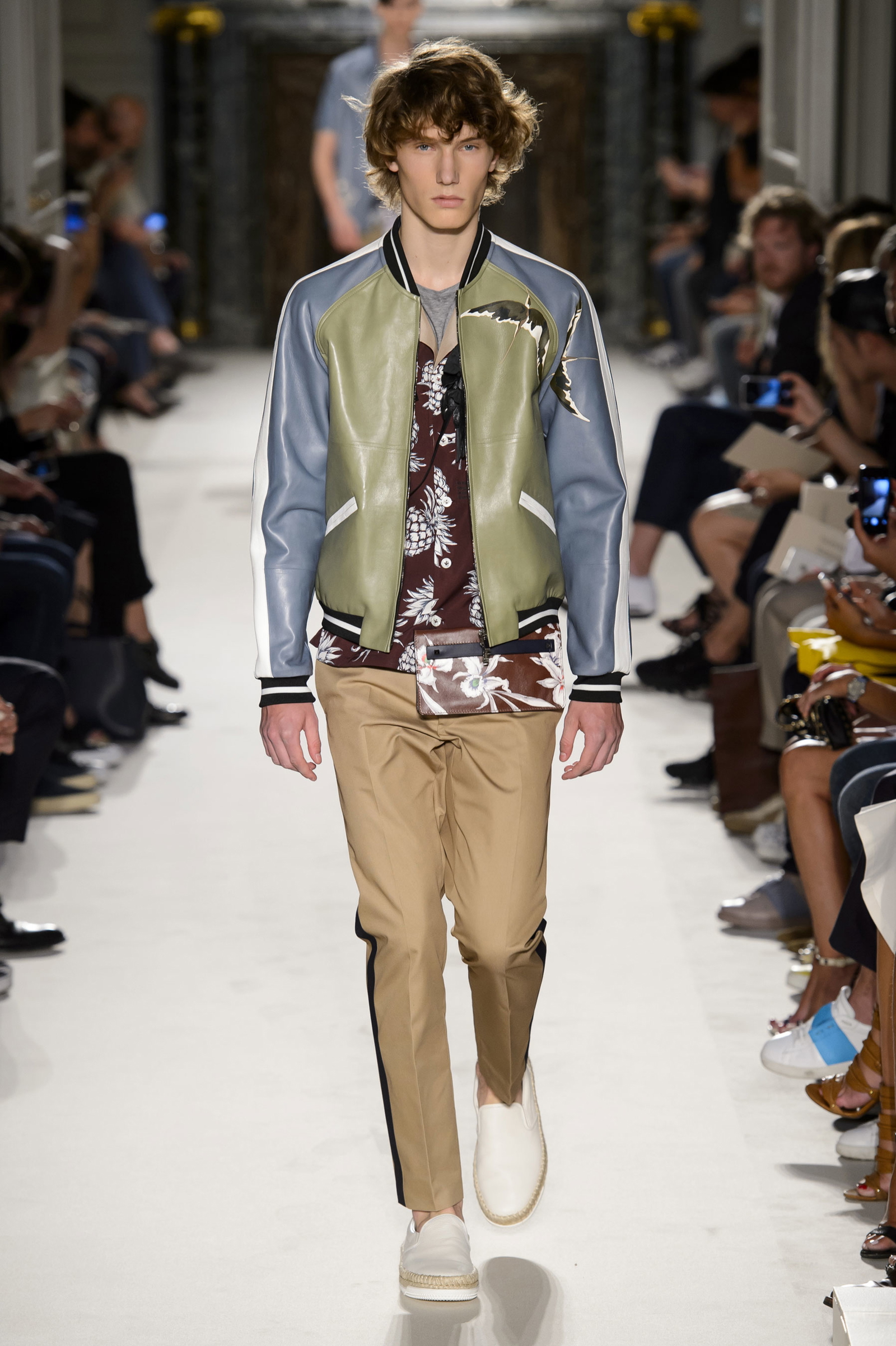 Valentino Spring Summer 2016 Menswear Collection Paris Fashion Week 001