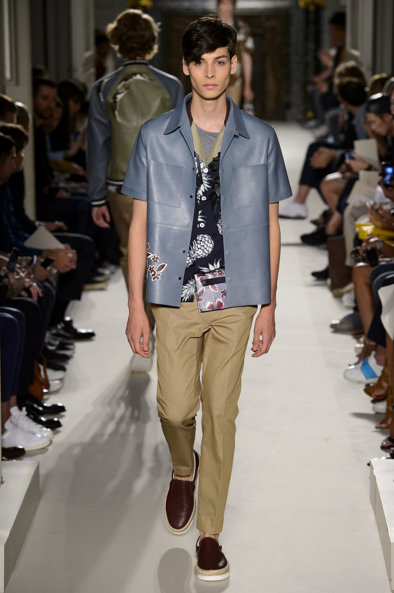 Valentino Spring/Summer 2016 Menswear Collection | Paris Fashion Week