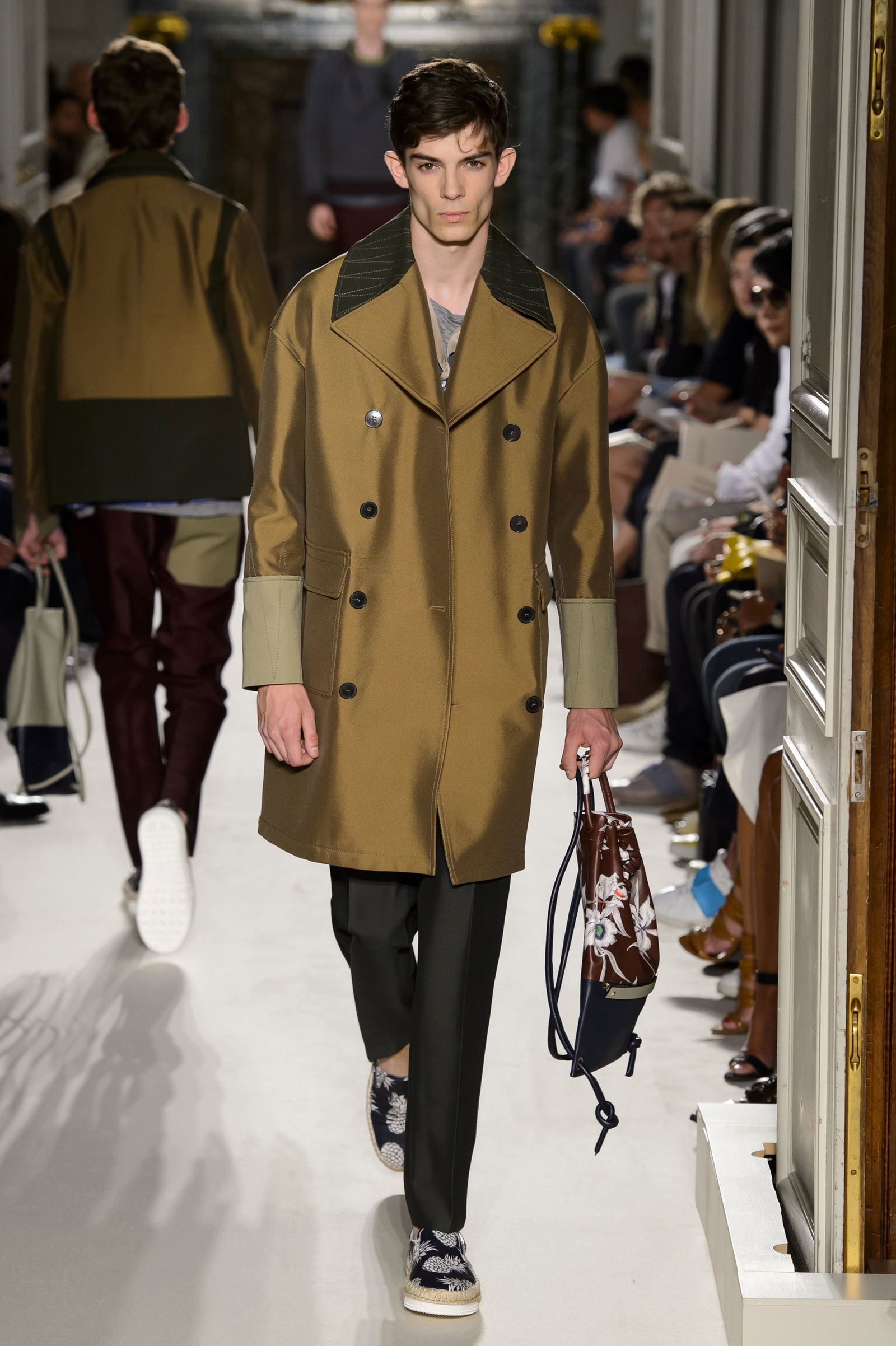 Valentino Spring/Summer 2016 Menswear Collection | Paris Fashion Week