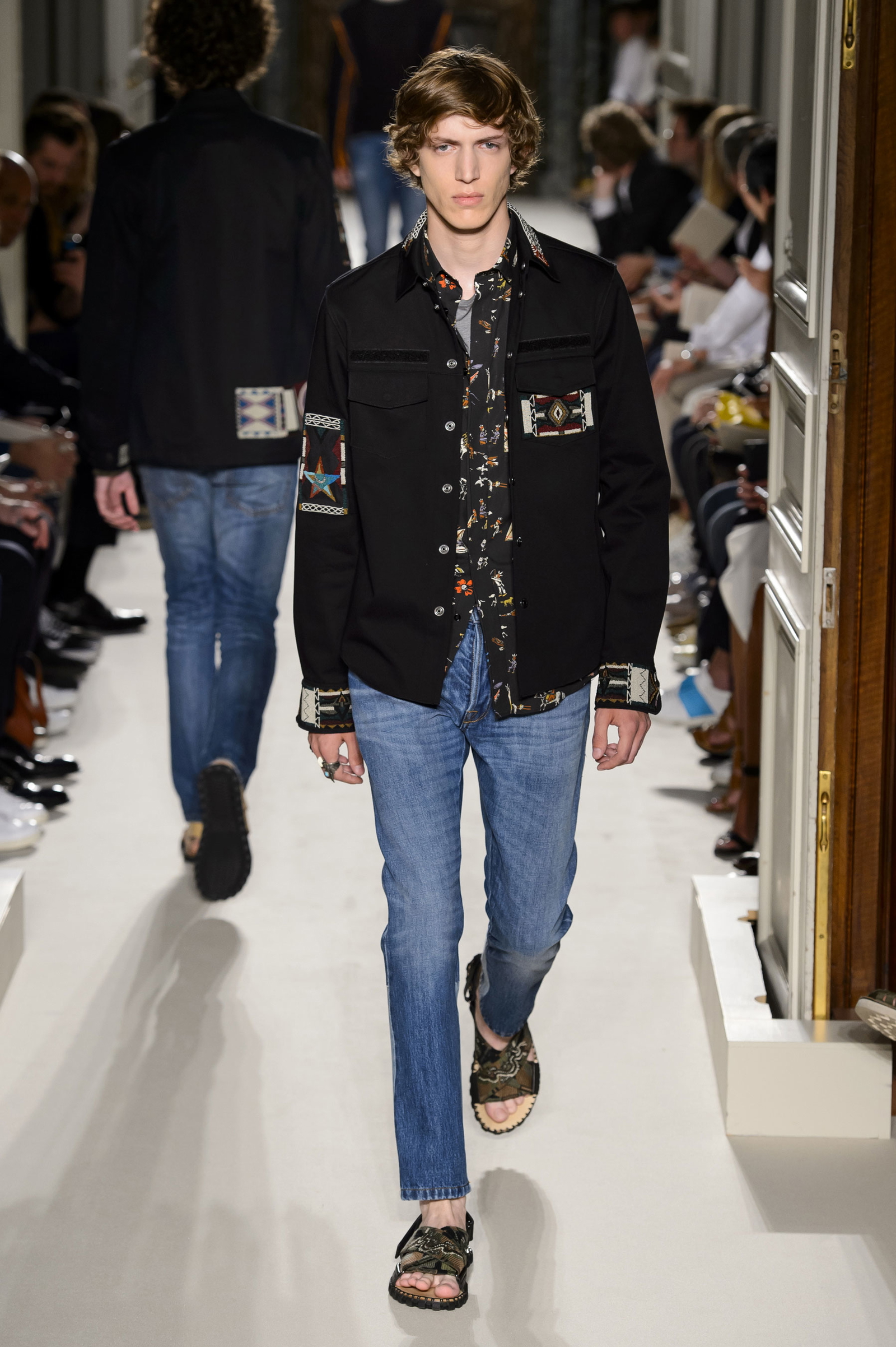 Valentino Spring/Summer 2016 Menswear Collection | Paris Fashion Week ...