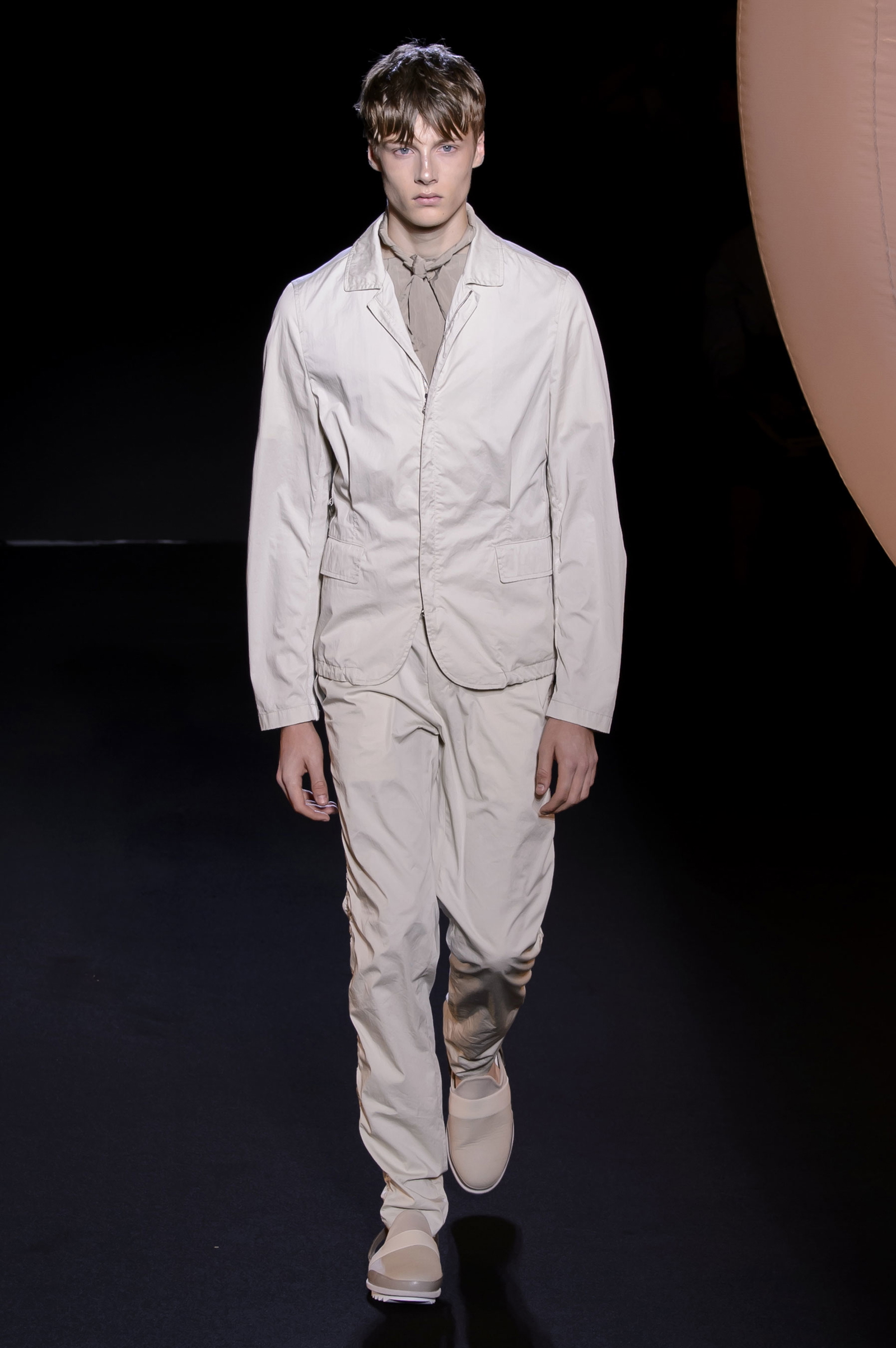 Wooyoungmi Spring/Summer 2016 Menswear Collection | Paris Fashion Week ...