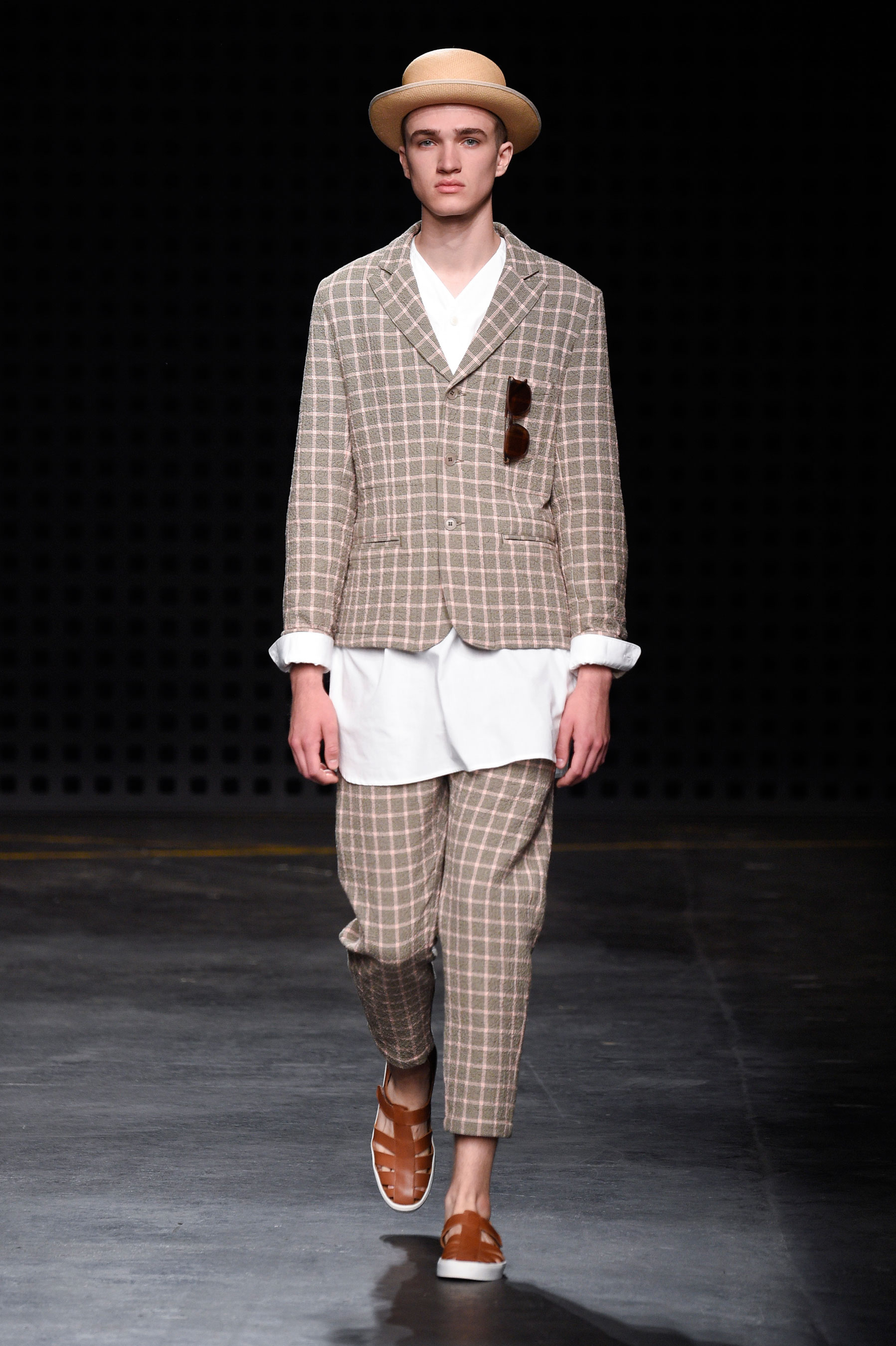 » YMC Spring/Summer 2016 | London Collections: Men YMC Spring Summer 2016 London Collections Men 011