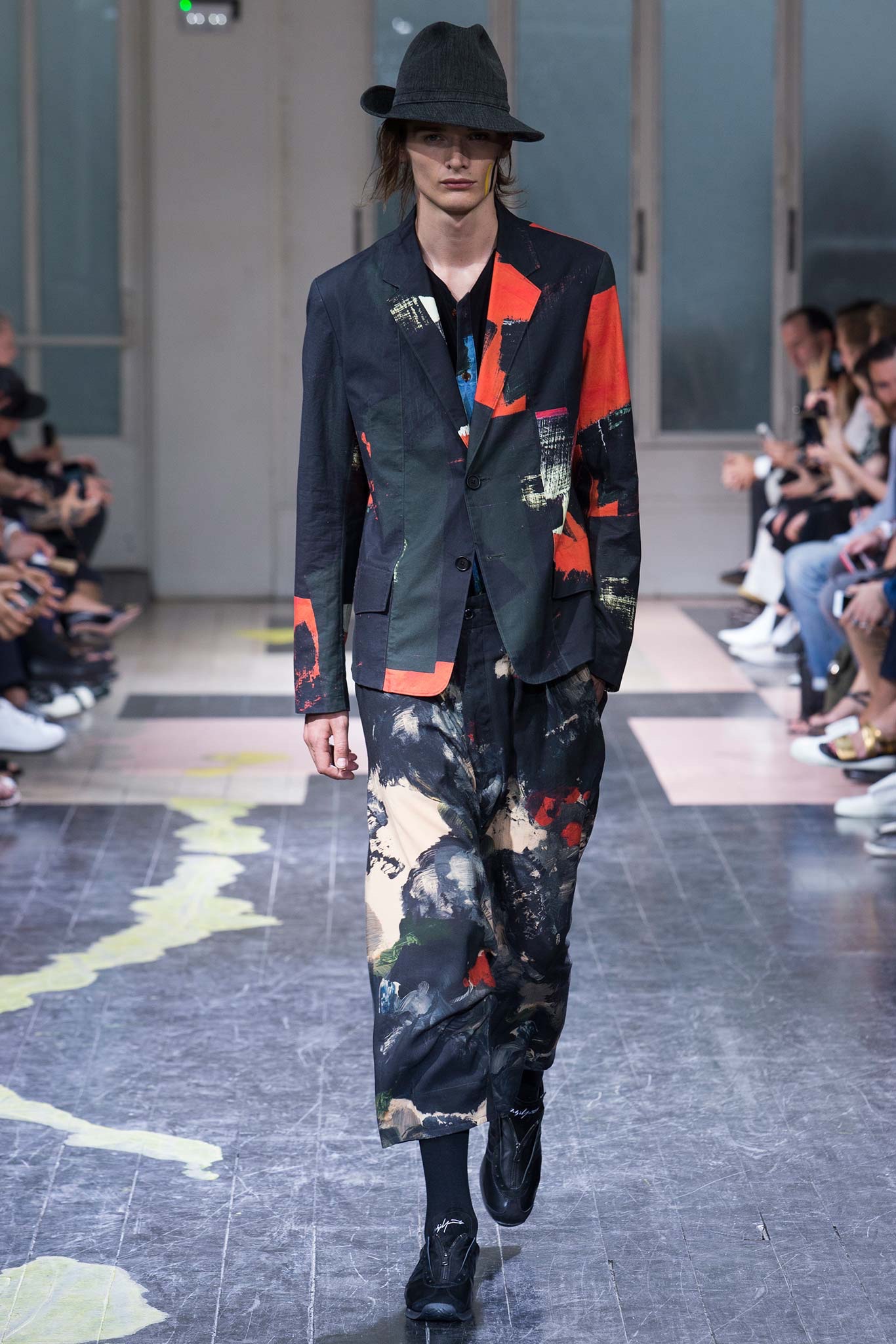 Yohji Yamamoto Spring Summer 2016 Menswear Collection Paris Fashion Week 007