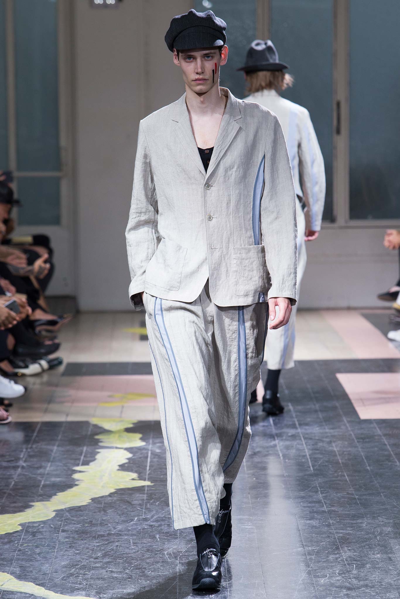 Yohji Yamamoto Spring Summer 2016 Menswear Collection Paris Fashion Week 022