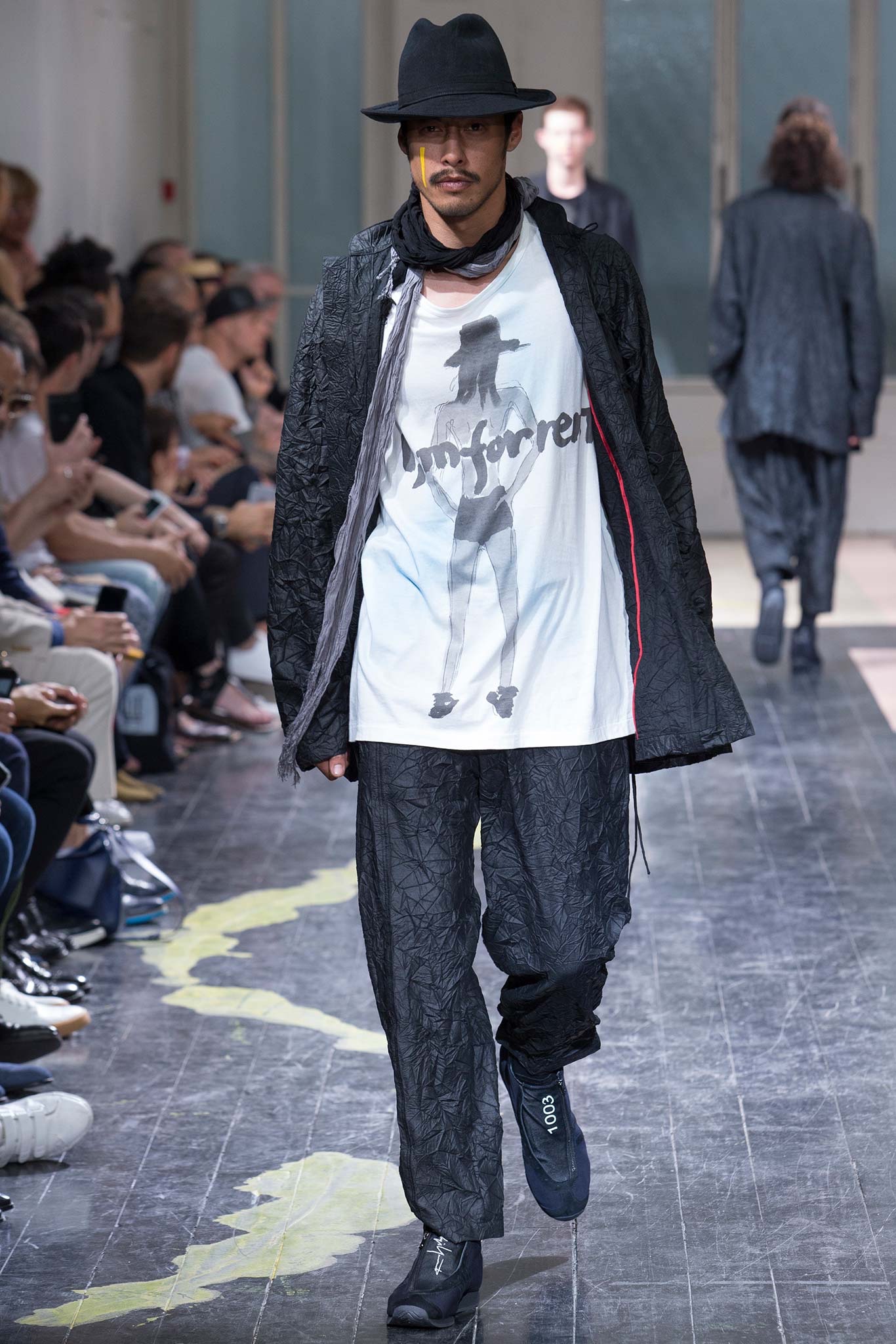 Yohji Yamamoto Spring Summer 2016 Menswear Collection Paris Fashion Week 031