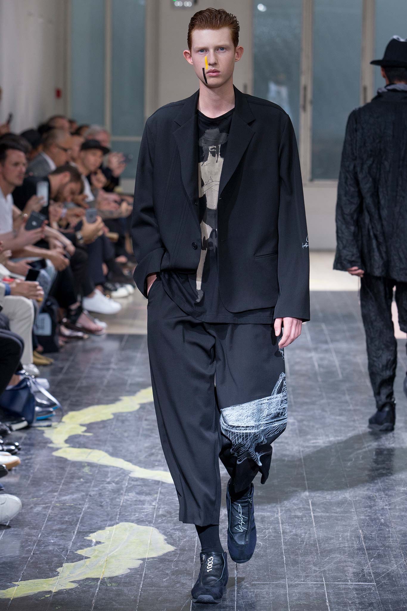 Yohji Yamamoto Spring Summer 2016 Menswear Collection Paris Fashion Week 032