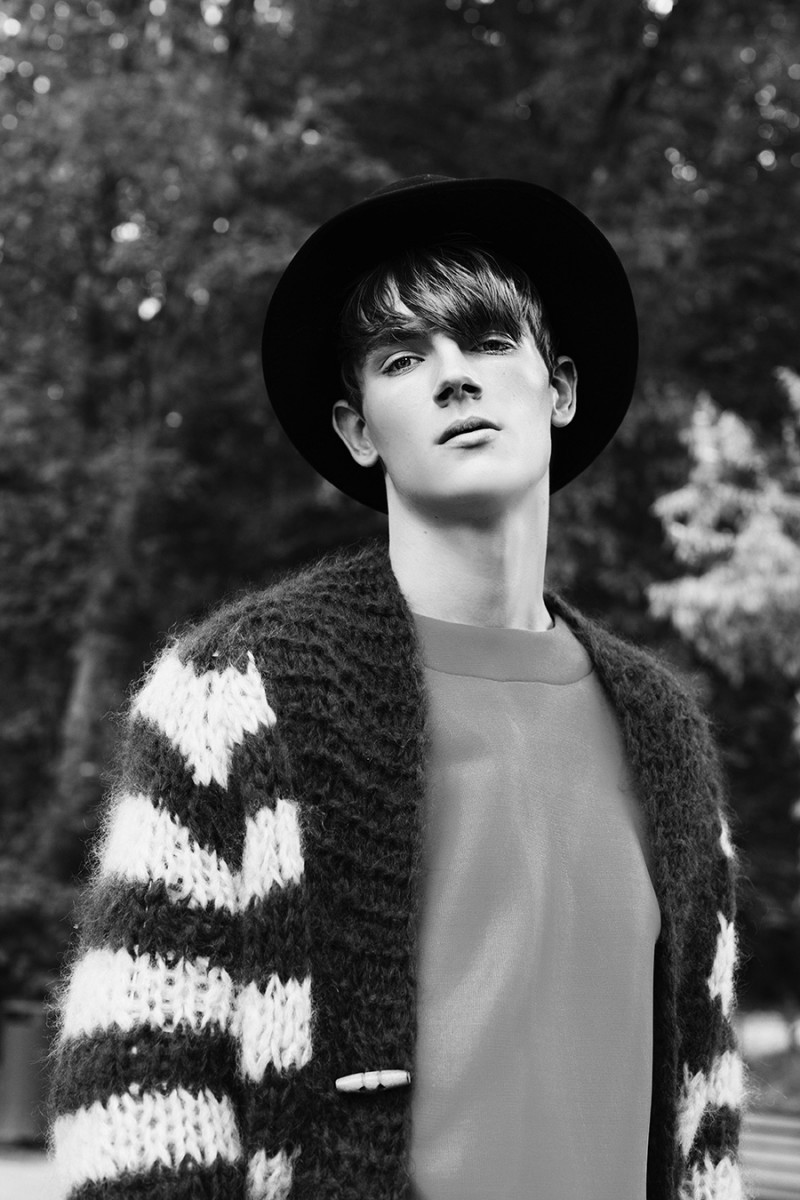 Callum wears pullover Tosca Wyss by Blank Etiquette, cardigan Miami and hat Henrik Vibskov.