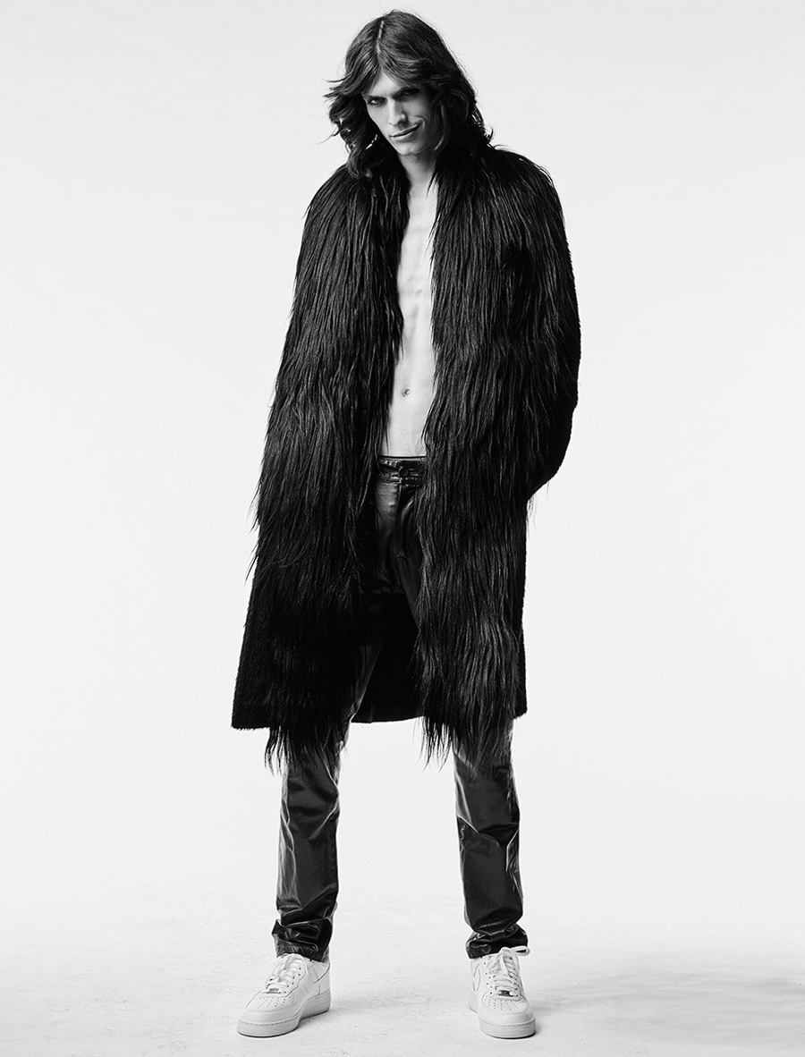 Justin Gossman Channels Inner Rocker for Boys by Girls Shoot | The ...