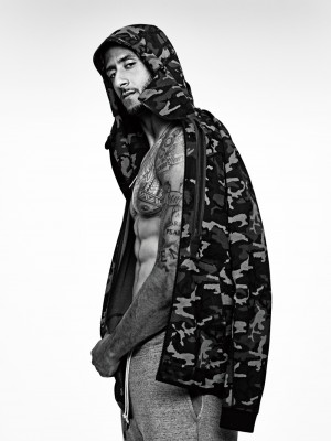 Colin Kaepernick Shirtless Nike Tech Fleece Collection 2015