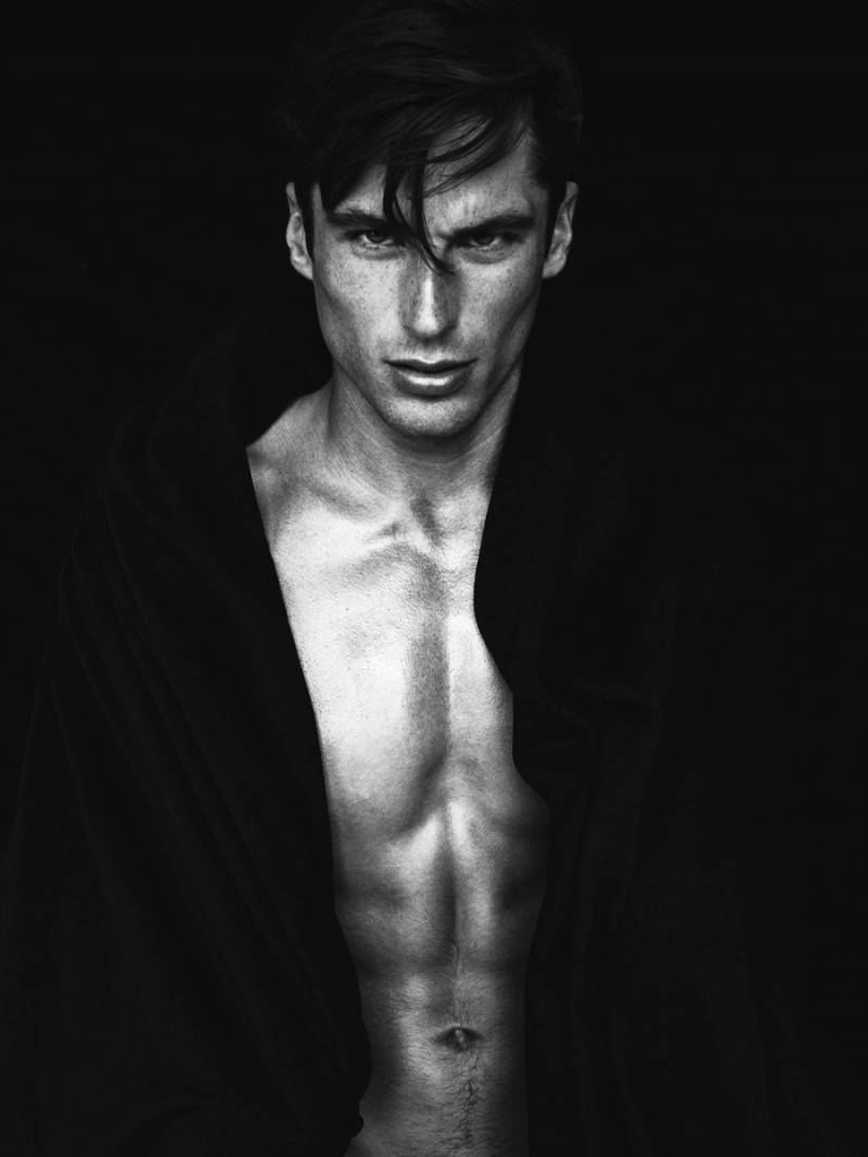 Fashionisto-Exclusive-Colin-Ryan-006