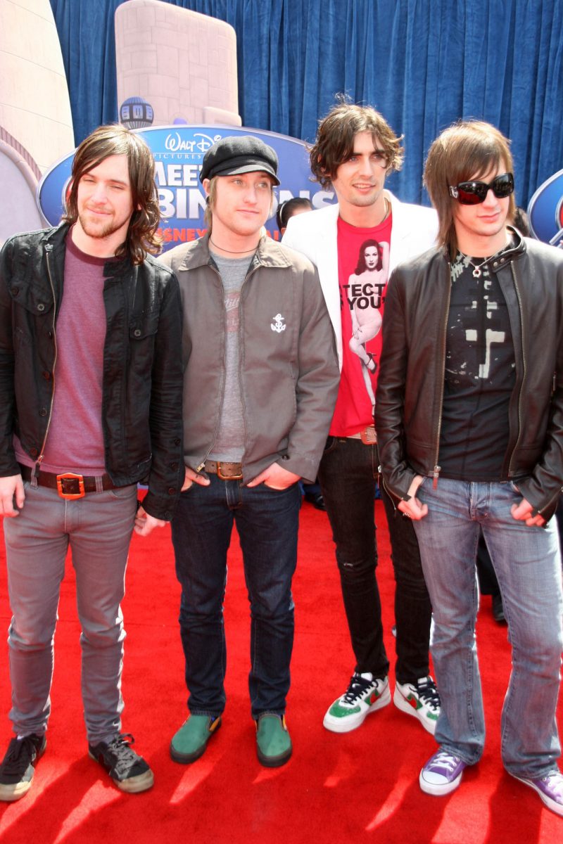 All-American Rejects 2007 Meet the Robinsons Premiere Los Angeles Skinny Jeans » 2000s Fashion for Men: The Trendy Clothing Worn All-American Rejects 2007 Meet the Robinsons Premiere Los Angeles Skinny Jeans