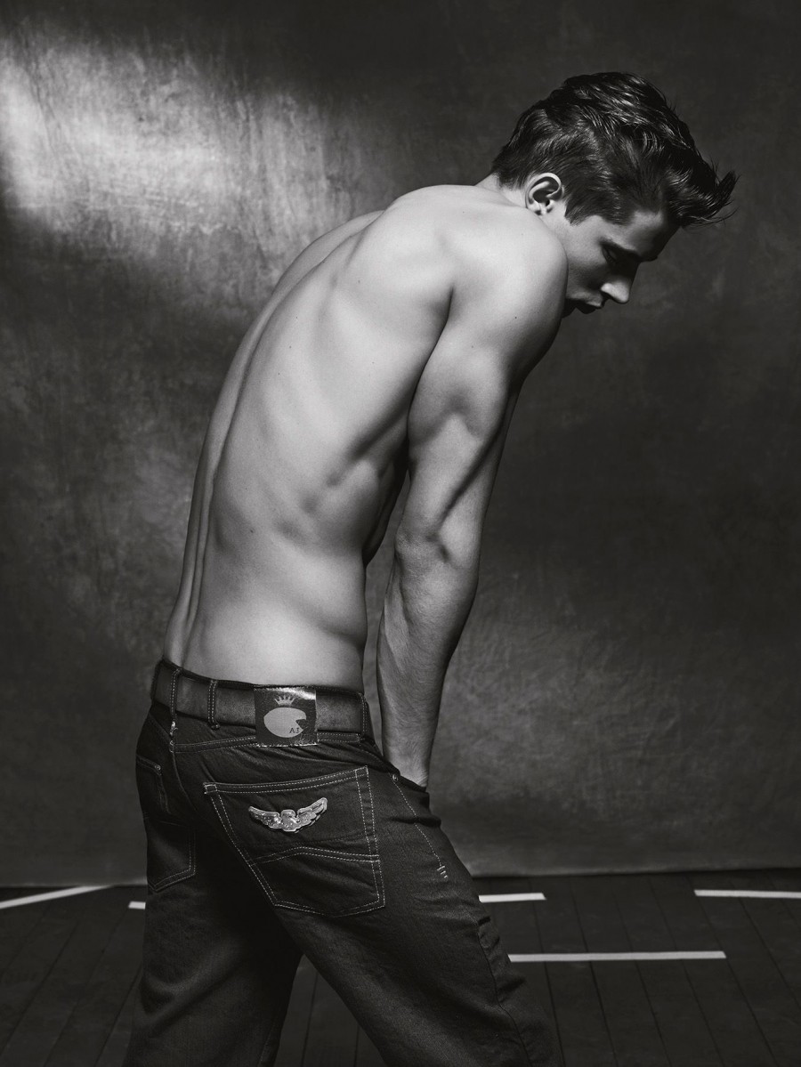 Armani Campaign Body 019