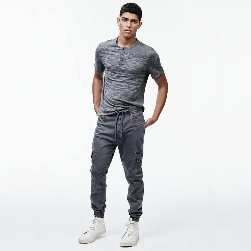 Calvin-Klein-Jeans-Fall-Winter-2015-Torin-Verdone-002