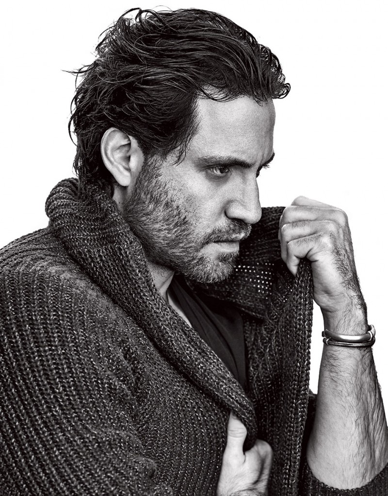 Edgar-Ramirez-Mens-Fitness-2015-Photo-Shoot-004