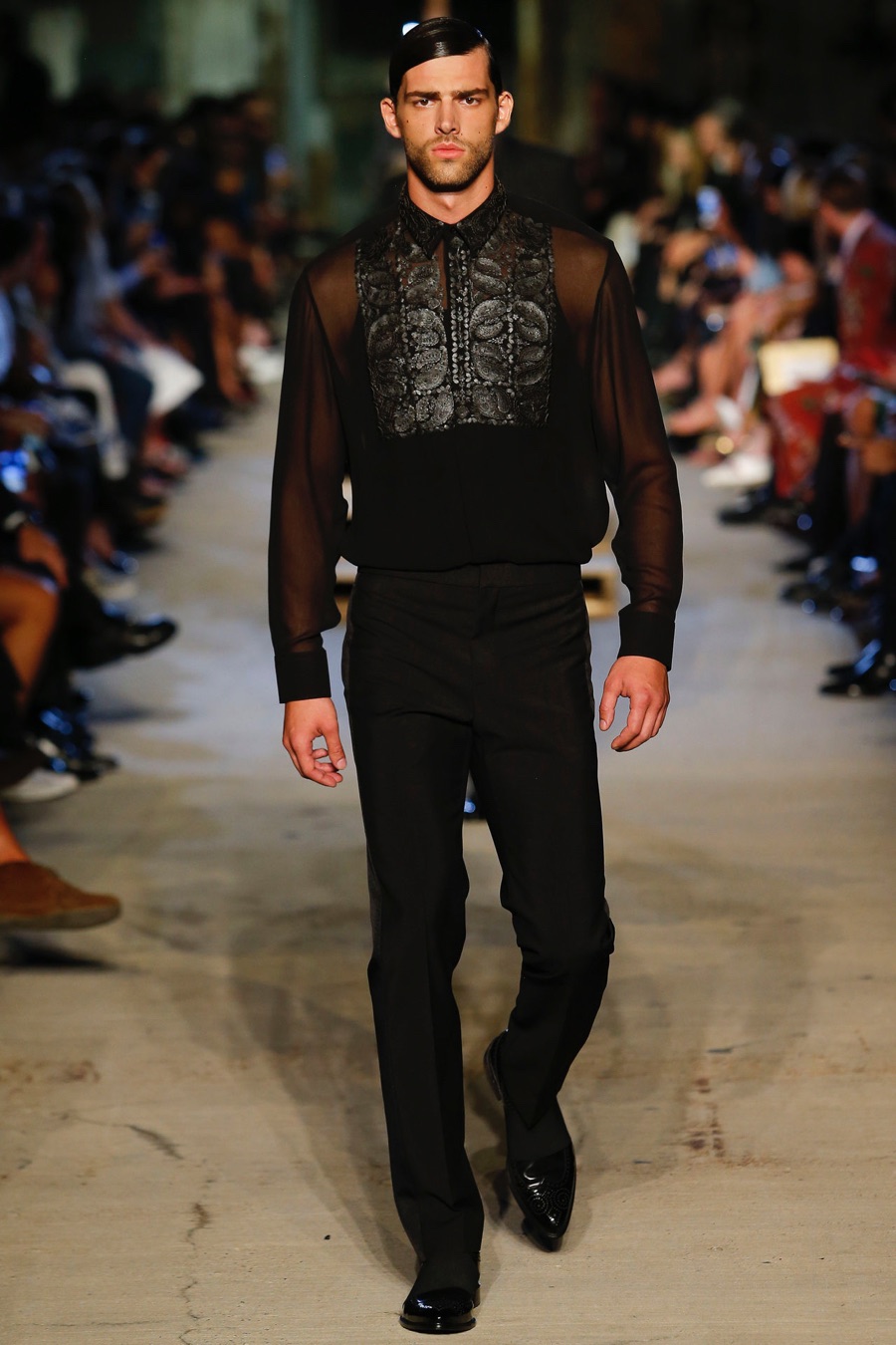 Givenchy Shows Spring/Summer 2016 Collection During New ...