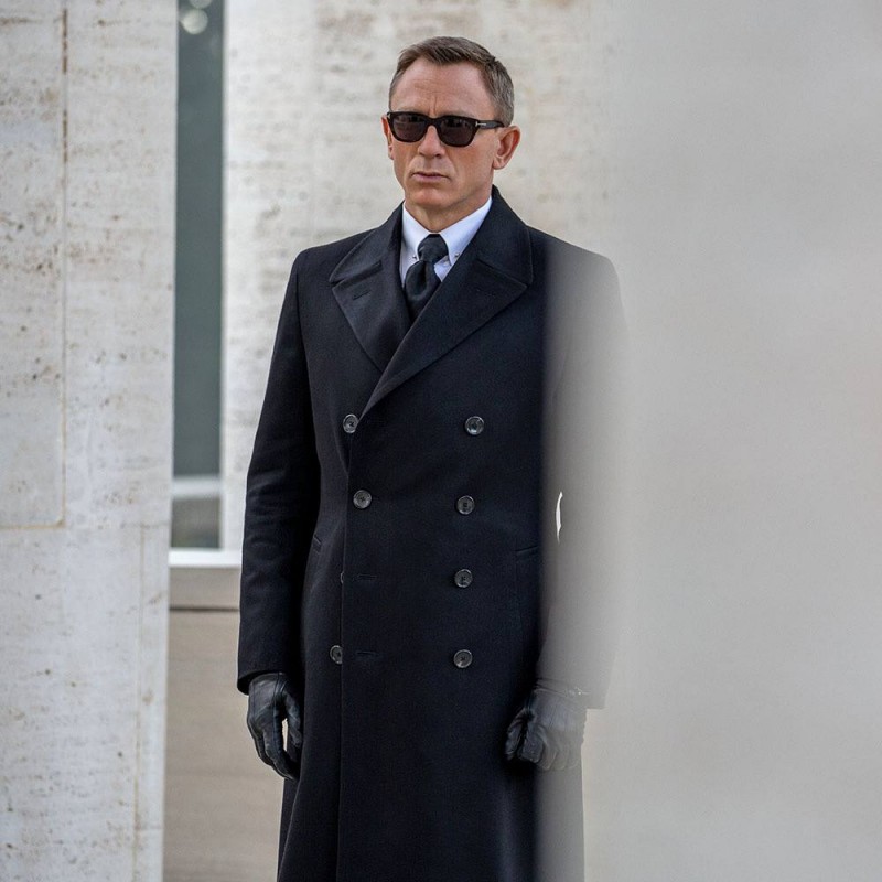 Spectre Style: Daniel Craig's James Bond Wears Tom Ford Fashions