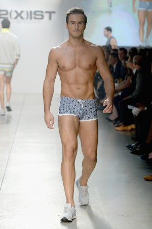 2XIST Spring Summer 2016 Show Picture 032