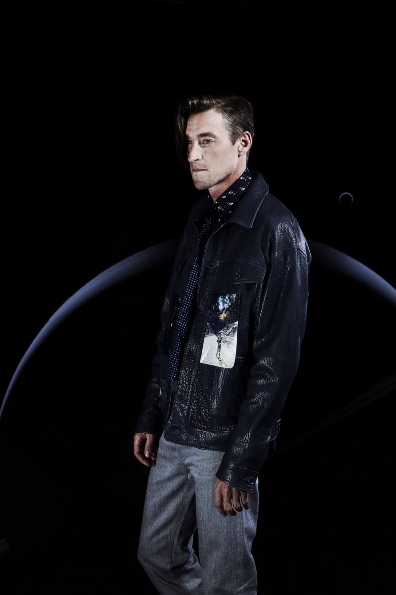 Joel wears leather jacket Trussardi, top Paul Smith, shirt Lanvin, jeans Hogan and tie Cor Sine Labe Doli.