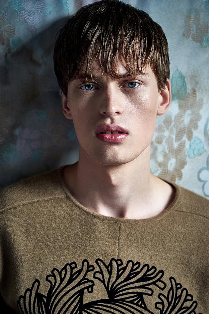 Proc-Ne-Louis-Vuitton-Fall-2015-Mens-Fashion-Editorial-002
