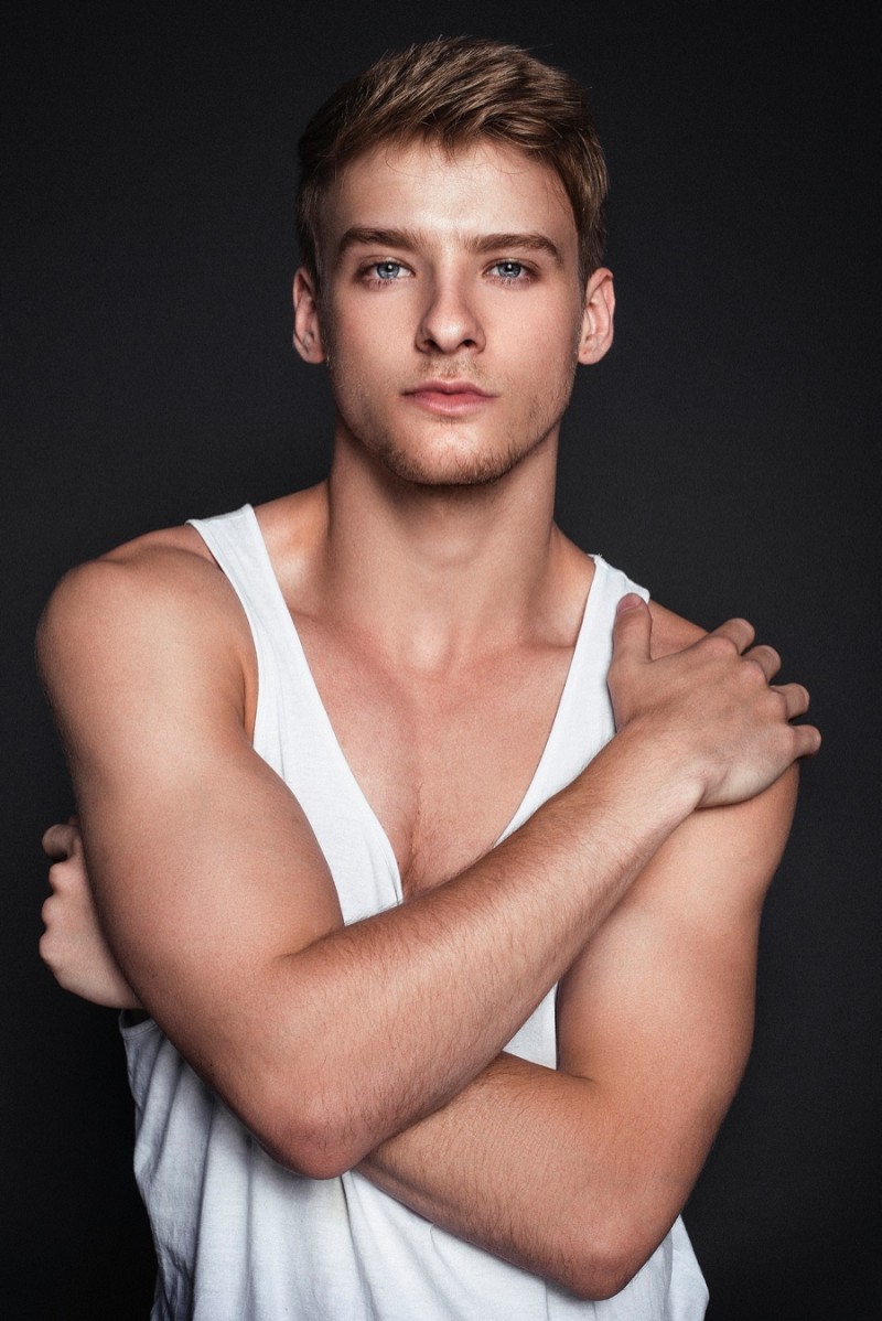 Renan Corbani photographed by Karine Yasmine » Portrait: Renan Corbani by Karine Yasmine Renan Corbani photographed by Karine Yasmine