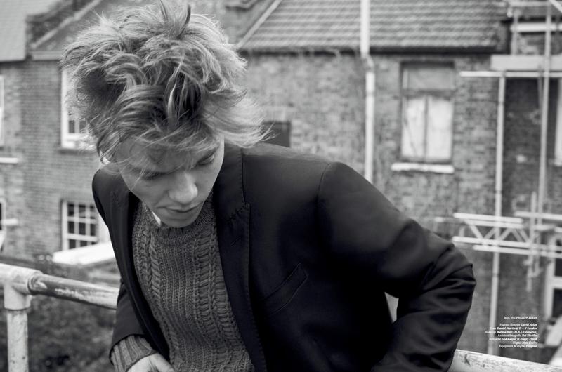 Thomas-Brodie-Sangster-2015-Photo-Shoot-LOfficiel-Hommes-NL-007