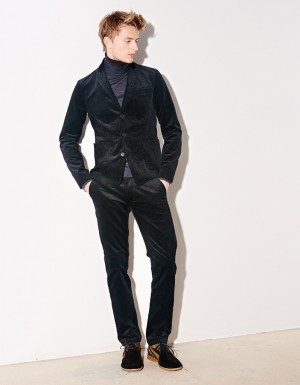 Tomas Maier Fall Winter 2015 Look Book Max Rendell 015