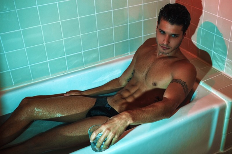 Cody Calafiore wears underwear Emporio Armani.