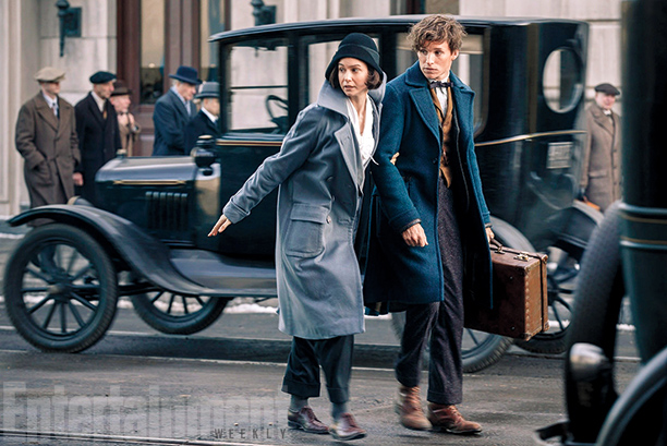 Eddie-Redmayne-Katherine-Waterston-Fantastic-Beasts-and-Where-to-Find-Them-2015-Entertainment-Weekly