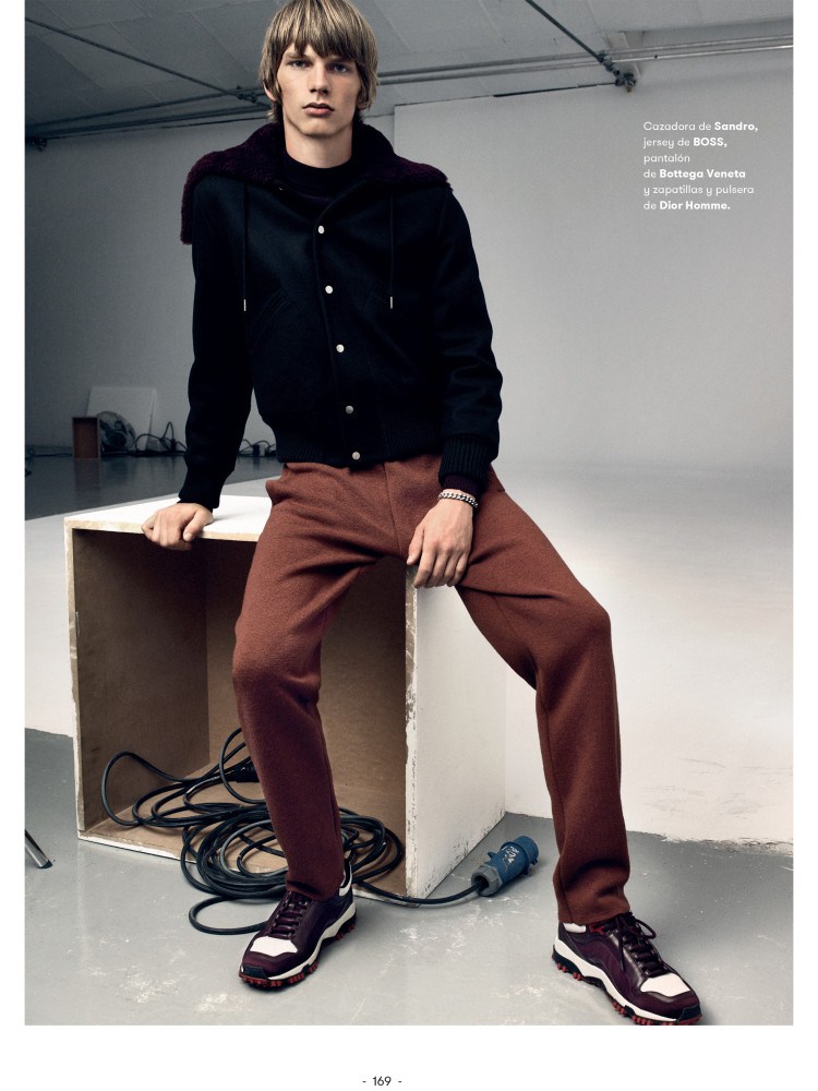 Erik poses for the pages of L'Officiel Hommes España.