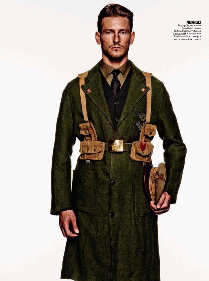 GQ-Espana-2015-Military-Style-Editorial-006