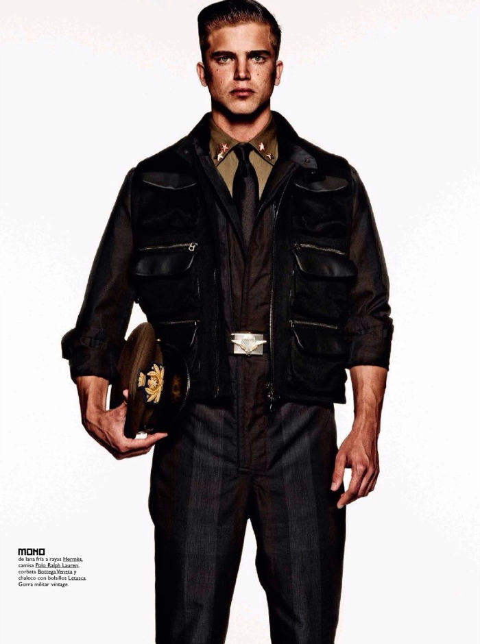 GQ-Espana-2015-Military-Style-Editorial-009