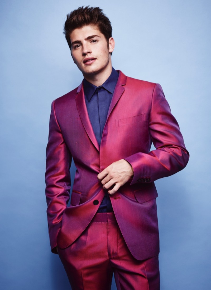 Gregg Sulkin wears suit Anthony Franco and dress shirt Giorgio Armani .