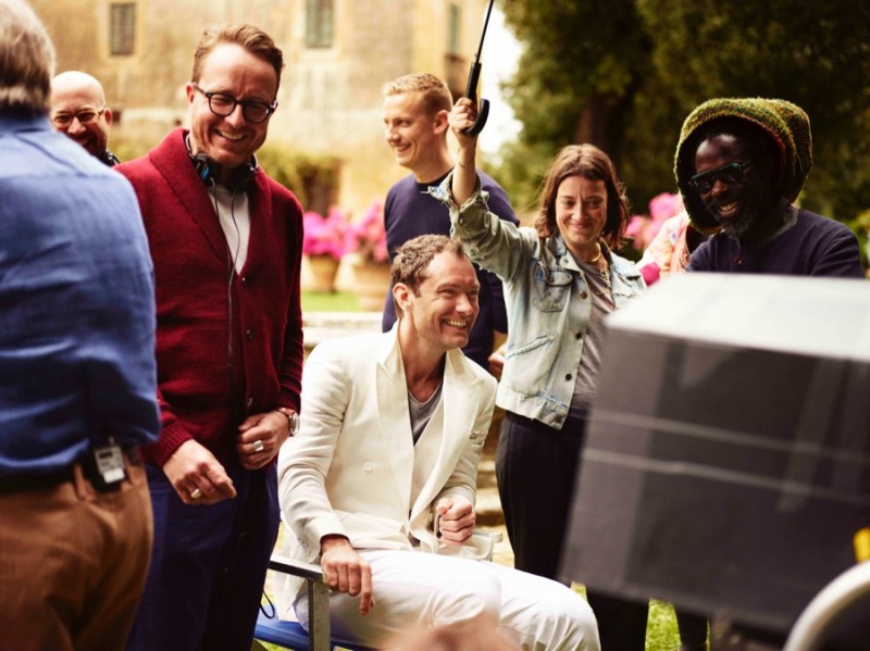 Jude Law and director Jake Scott behind the scenes on the set of The Gentleman’s Wager II, a short film from Johnnie Walker Blue Label on the joy of giving and how far it can take you.