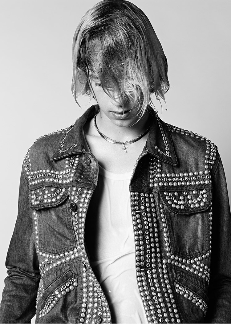 Saint-Laurent-Surf-Sound-Collection-2016-Campaign-003