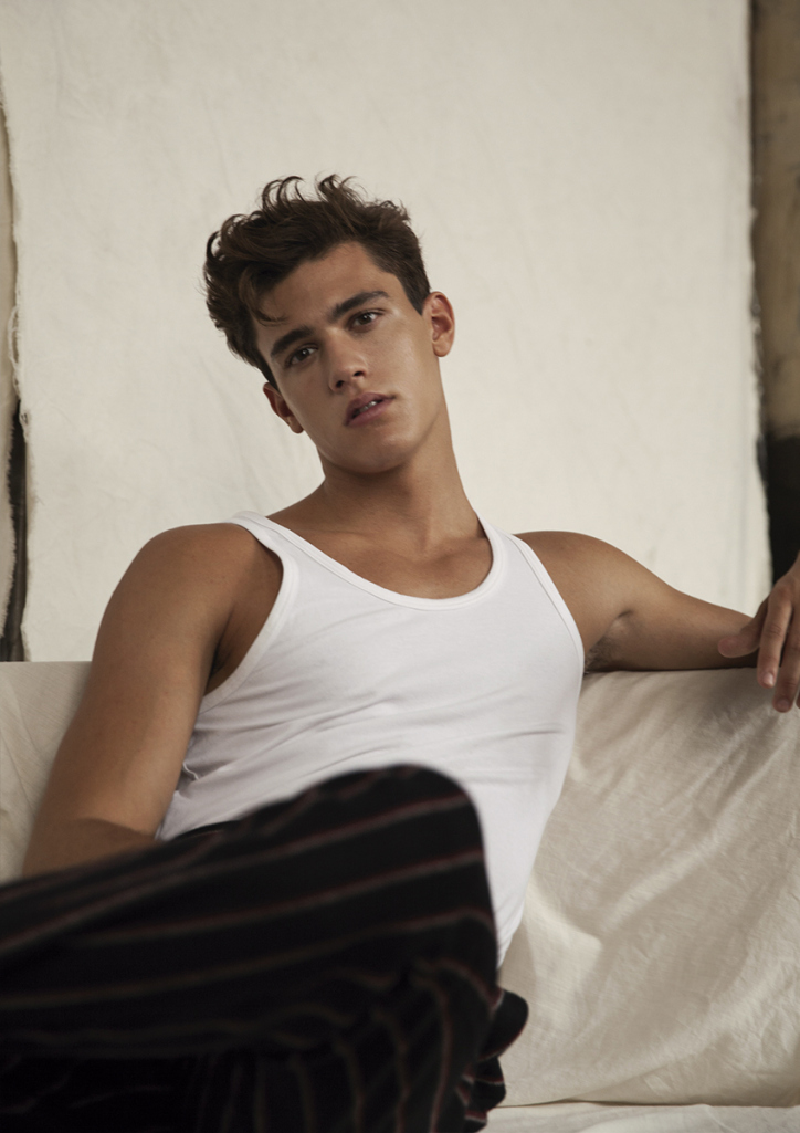 Xavier-Serrano-2015-Editorial-Hercules-Universal-002