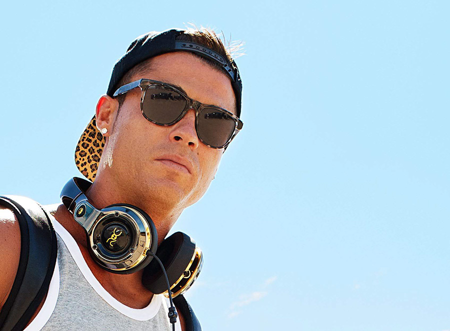 Cristiano Ronaldo Monster Roc Headphones 001