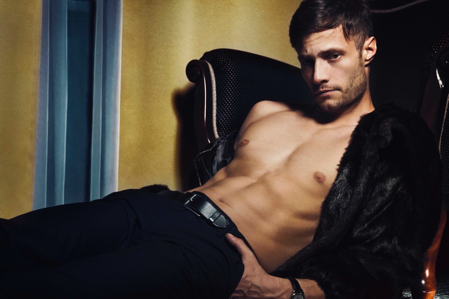 Snap! Grzegorz Ślesicki Poses for New Photos by Witold Lewis