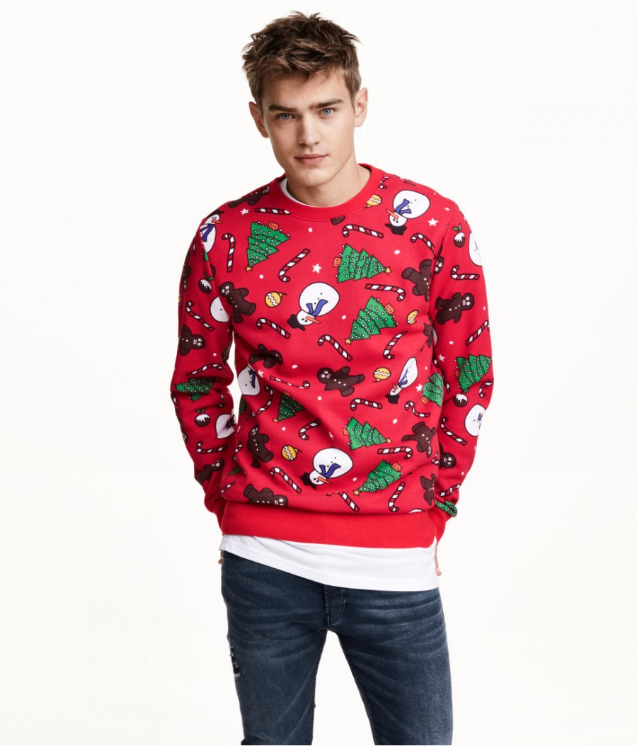 Bo wears H&M Patterned Christmas Sweatshirt