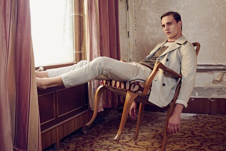 Top Models Relax in Luxury for Kult Mag – The Fashionisto