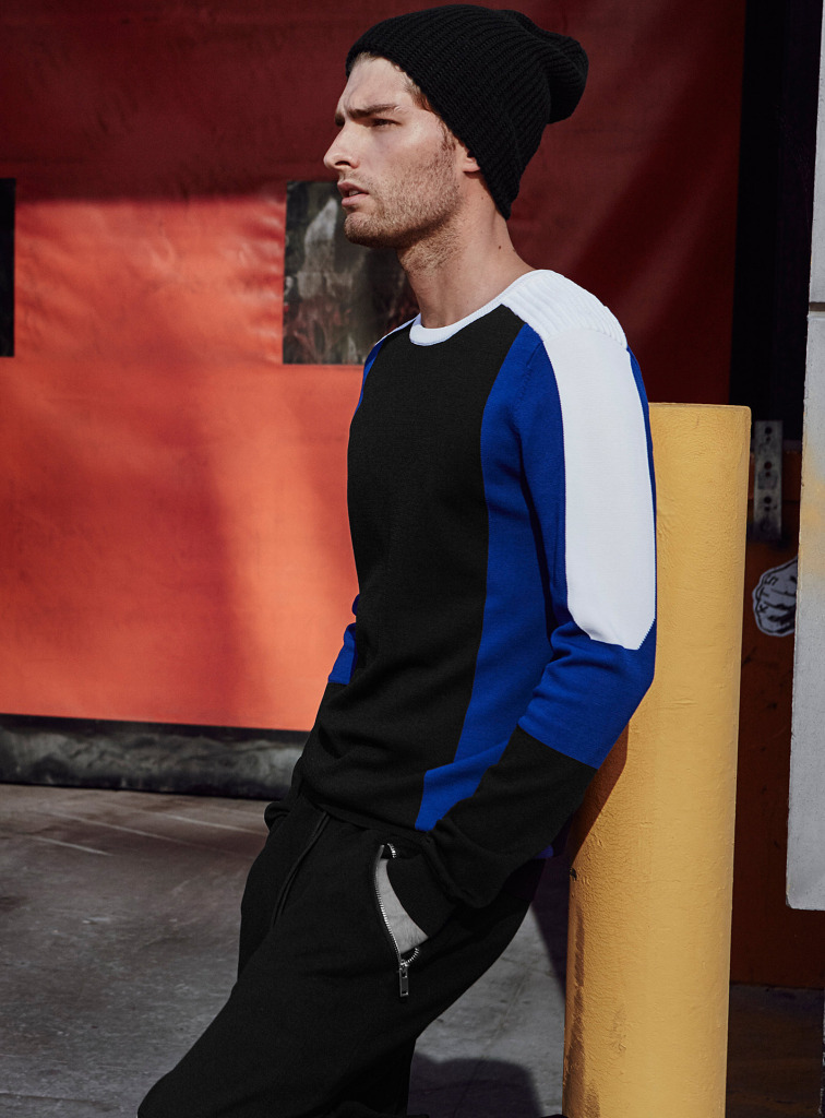 Paolo wears LE31 Dakar Rally colorblock sweater for Simons.