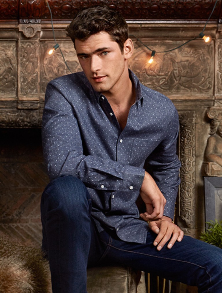 H&M: Sean O'Pry Models Winter Essentials – The Fashionisto