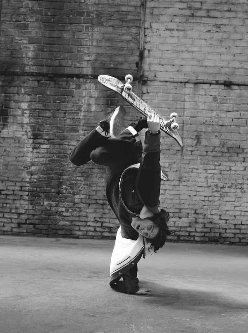 Vinnie Woolston skateboards for the pages of L'Express Styles. » L'Express Styles: Vinnie Woolston Rocks Cool Fashions Vinnie Woolston skateboards for the pages of L'Express Styles.