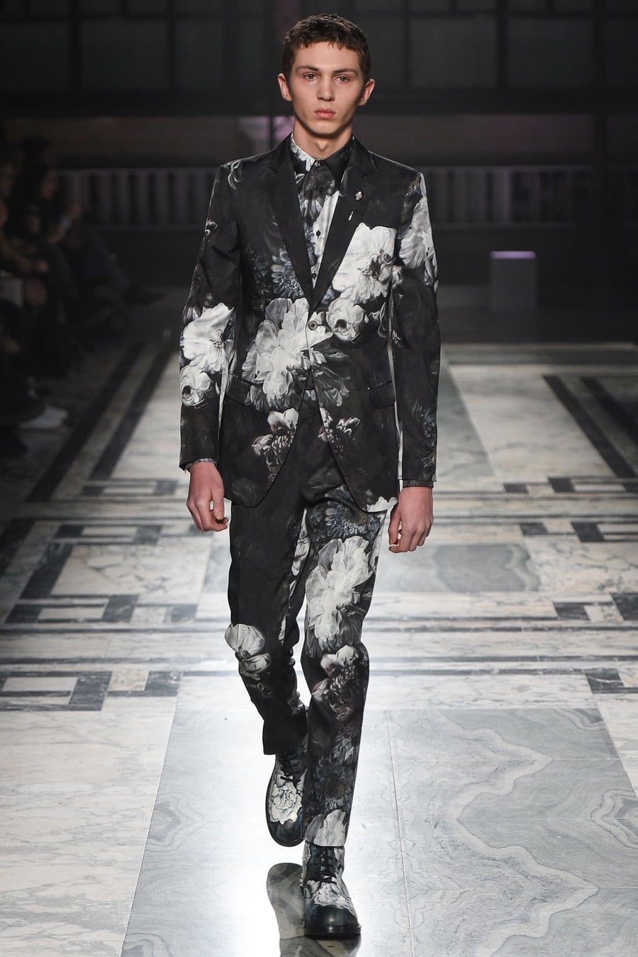 Alexander McQueen 2016 Fall Winter Mens Collection