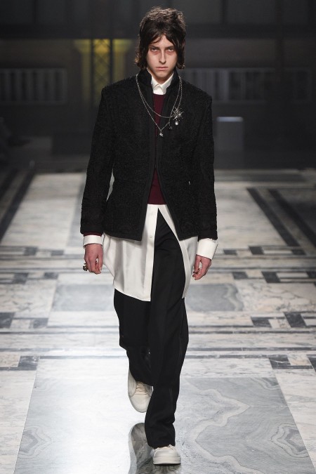 Alexander McQueen 2016 Fall Winter Mens Collection 023