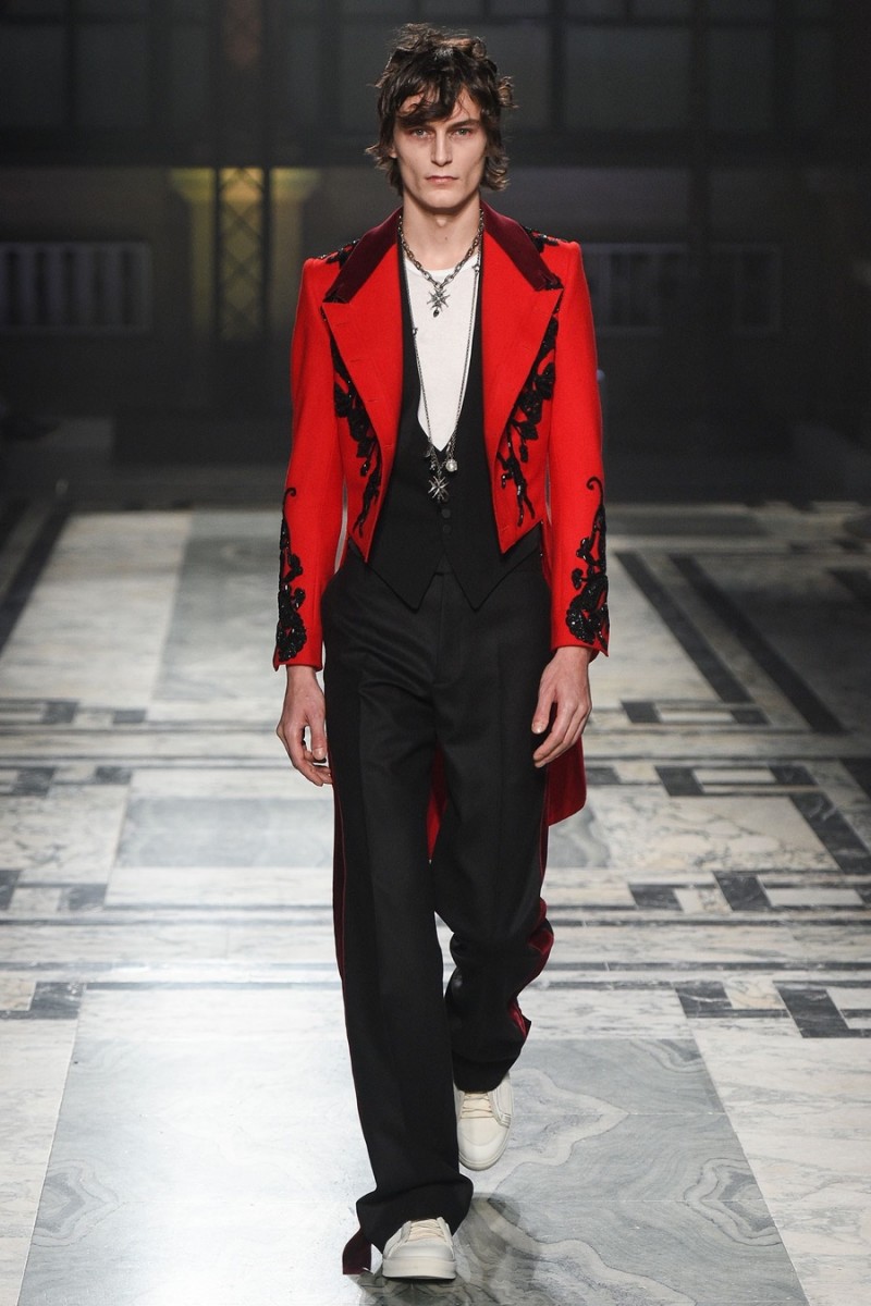 Alexander McQueen 2016 Fall/Winter Men's Collection