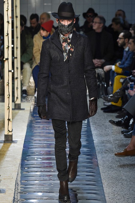 Antonio Marras presents a dark edge as he reinterprets cowboy style for fall-winter 2016.